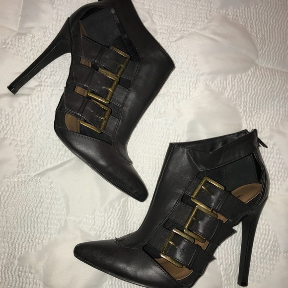 Michael Antonio Shoes - LIKE NEW! Black Ankle Bootie/Heel Michael Antonio